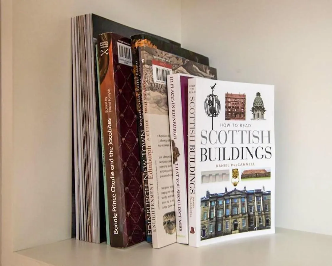 Holiday home Beautiful City Centre Georgian 4 Bed Townhouse With Private Garden Edinburgh United Kingdom