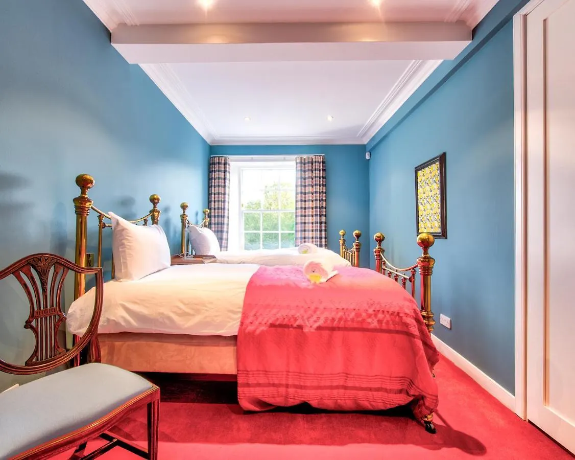 Beautiful City Centre Georgian 4 Bed Townhouse With Private Garden Edinburgh