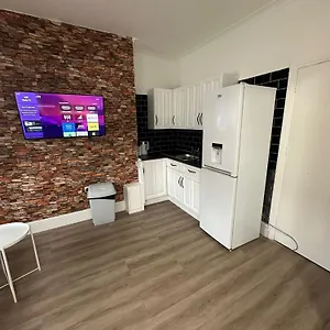 https://newly-refurbished-holiday-flats-en-suite-suli-house.hotelsin-chester.com