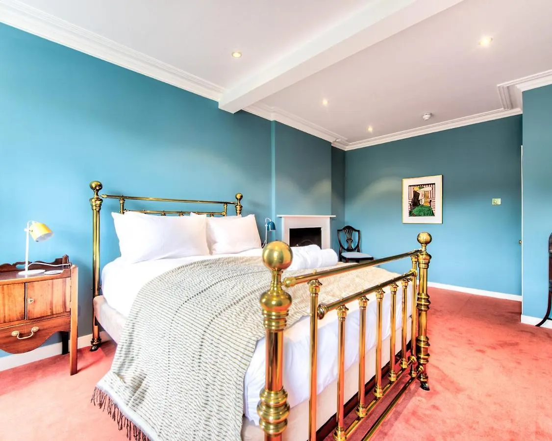 Holiday home Beautiful City Centre Georgian 4 Bed Townhouse With Private Garden Edinburgh